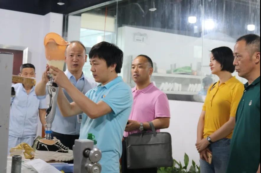 新手小白如何選裝假肢？