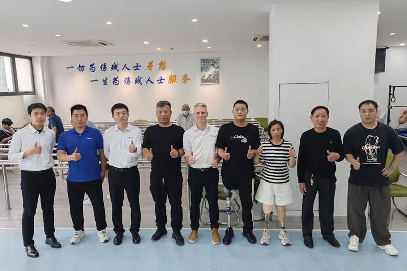 你在拆618快遞，他們在拆“行走不適”的難題！